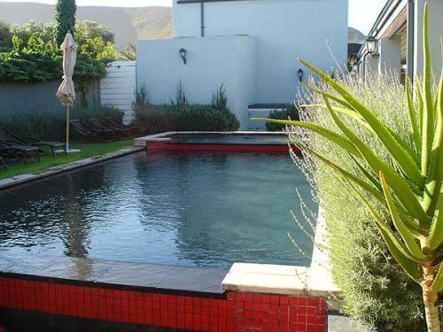 Aloe Guest House Hermanus Exterior photo