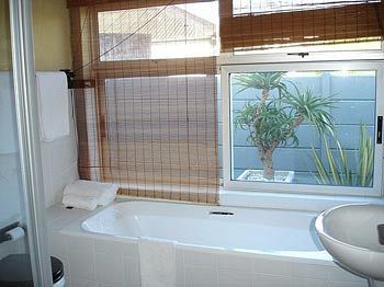 Aloe Guest House Hermanus Exterior photo